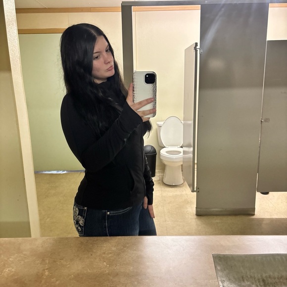 wh0isxxshe
